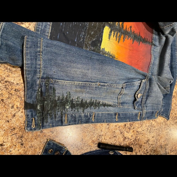 Hand Painted Jean Jacket! - Picture 8 of 9